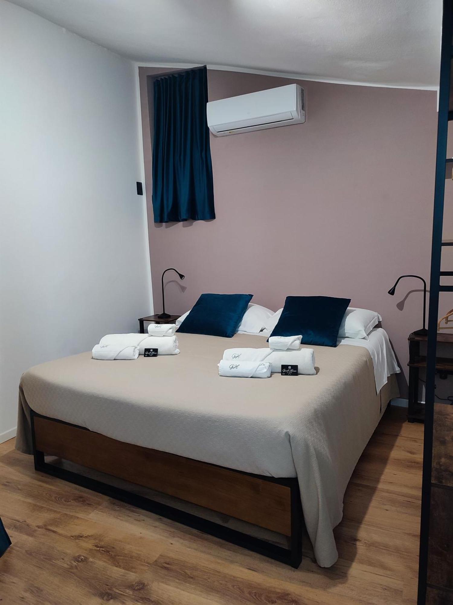 Guest House Alla Scala Caltagirone Exterior foto